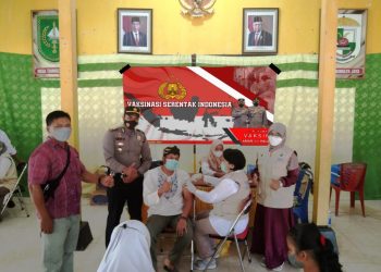 Kapolsek Ukui Tinjau Akselerasi Vaksinasi Serentak se-Indonesia