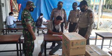 Gelar Operasi Yustisi, Polsek Pangkalan Kerinci Tegur 11 Orang Pelanggar Prokes
