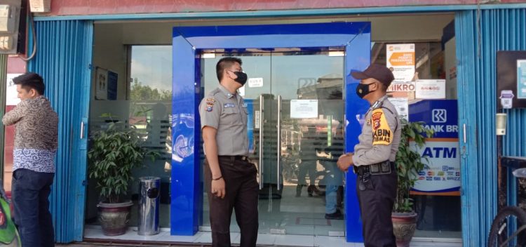 Patroli Kamtibmas, Polsek Langgam Minta Masyarakat Waspada Tindak Kejahatan