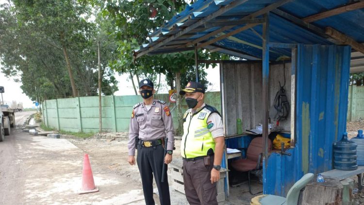 Lakukan Patroli, Polsubsektor Pelalawan Pantau Area Rawan C3