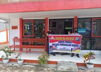 Polisi Beri Edukasi Soal Saber Pungli ke Pegawai Kantor Pos Kecamatan Pangkalan Kuras