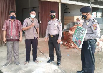 Minimalisir Penularan Covid-19, Polsek Bandar Sei Kijang Terus Imbau Masyarakat Terapkan Prokes