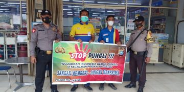Polsek Pangkalan Lesung Sampaikan Terkait Larangan Pungli Kepada Pegawai Indomaret