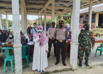 Polsek Ukui Amankan Vaksinasi di Bukit Gajah