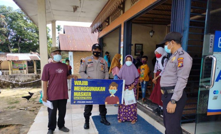 Tekan Kasus Penularan Covid-19, Polsek Bunut Lakukan Penertiban Prokes di Wilayahnya