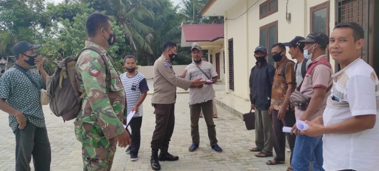 Minimalisir Terjadinya Kriminalitas dan Penularan Covid-19, Polsek Langgam Gencarkan Patroli Keliling