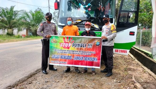 Polsek Pangkalan Lesung Gelar Sosialisasi Saber Pungli Terhadap Supir Bus Perusahaan