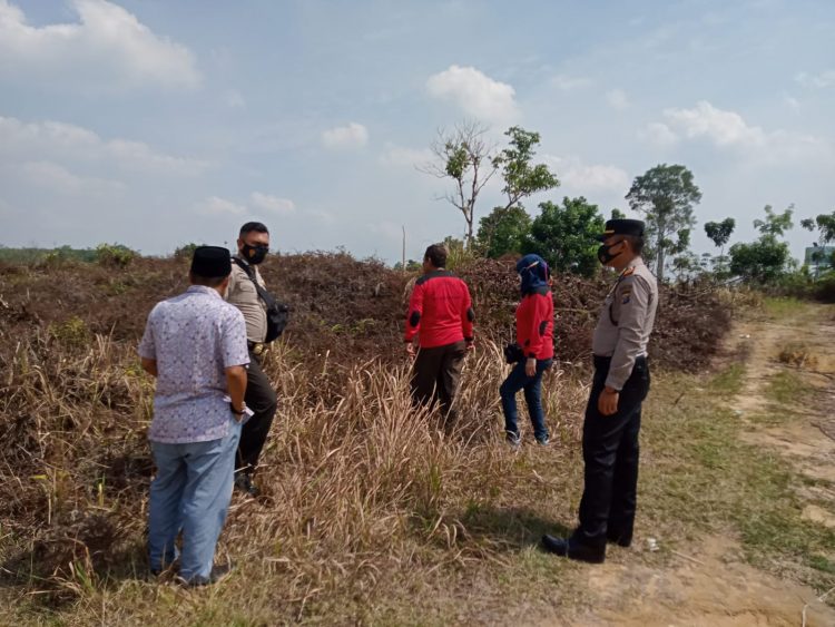 Kapolsek Bandar Sei Kijang dan Upika Gelar Patroli Antisipasi Karhutla