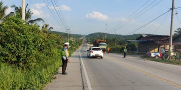 Polsek Pangkalan Kuras Lakukan Patroli Pencegahan Laka Lantas di Desa Kemang