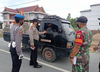Dukung PPKM, Polsek Bunut dan TNI Lakukan Operasi Yustisi
