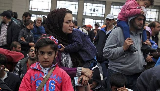 Kesbangpol Sebut Sekitar 600 Orang Imigran Telah Disuntik Vaksin