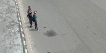 Seorang Pengendara Sepeda Motor Terjun Dari Fly Over Pasar Arengka