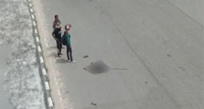 Seorang Pengendara Sepeda Motor Terjun Dari Fly Over Pasar Arengka