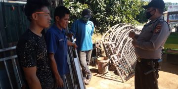 Polsek Ukui Gelar Patroli Kamtibmas dan Ajak Masyarakat Disiplin Prokes