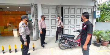 Gelar Patroli, Polsek Pangkalan Kerinci Imbau Masyarakat Tetap Waspada Aksi Kejahatan