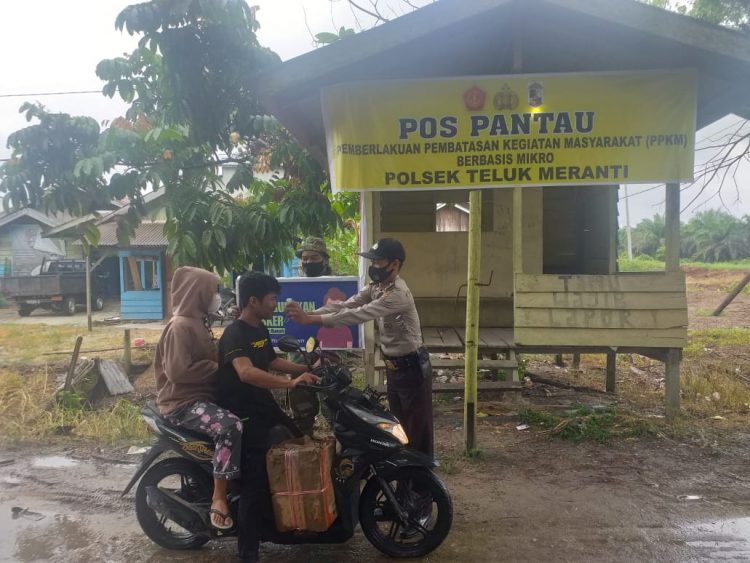 Polsek Teluk Meranti Lakukan Pengawasan Prokes di Posko PPKM