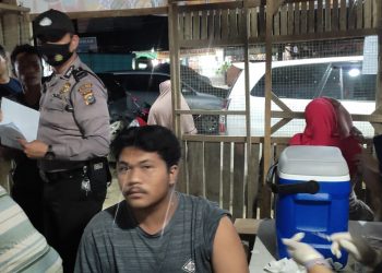 Percepatan Target Vaksinasi, Polsek Langgam Terus Lakukan Pengawalan