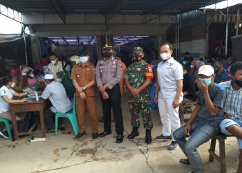 Kejar Target 70 Persen, Polsek Ukui dan Puskesmas Buka Gerai Vaksin