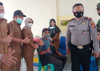 Polsek Bunut Lakukan Pemantauan Gerai Vaksinasi
