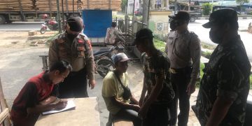 Cegah Penyebaran Covid-19, Polsek Pangkalan Kerinci Terus Gelar Yustisi Prokes