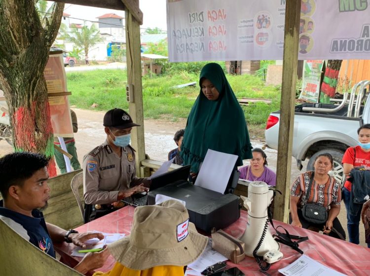 Gelar Vaksinasi Covid-19 di 4 Titik, Polsek Langgam Sasar 680 Orang