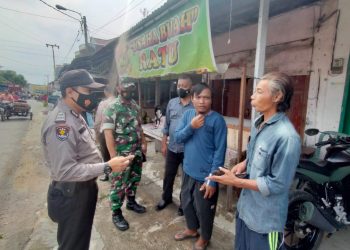 Polsek Pangkalan Kerinci Tegur 7 Pelanggar Prokes saat Yustisi