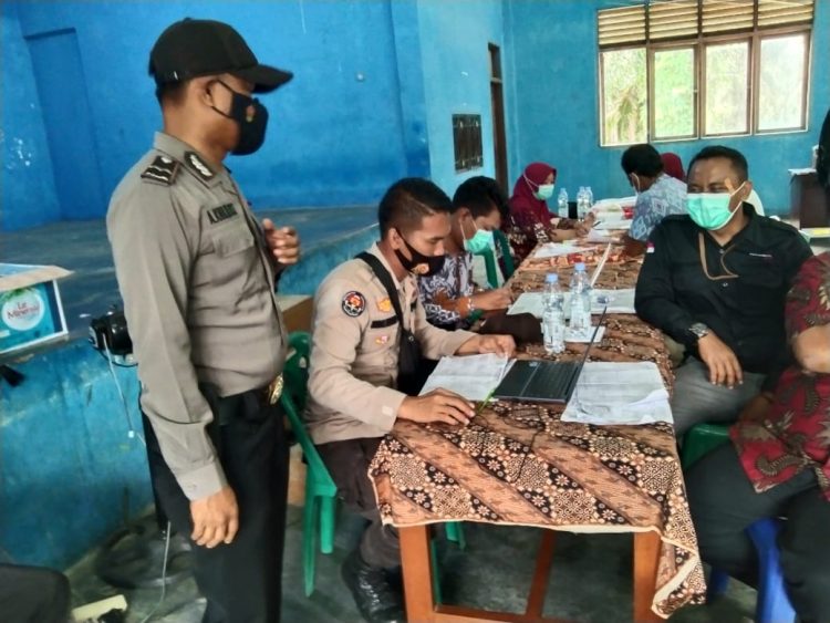 Kejar Target 70 Persen Vaksinasi, Polsek Ukui Lakukan Pemantauan di 3 Titik Lokasi