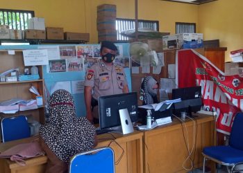 Polsek Teluk Meranti Imbau Masyarakat Tetap Terapkan Prokes di Gerai Vaksinasi