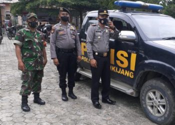 Kapolsek Bandar Sei Kijang Kerahkan Personil Imbau Masyarakat Ikut Vaksinasi