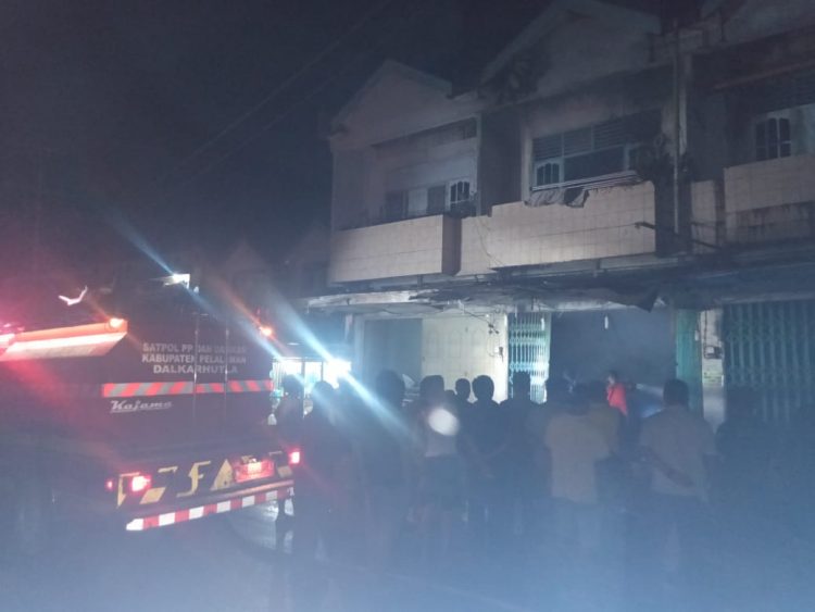 Satu Ruko Terbakar di Kelurahan Sorek Satu, Polsek Pangkalan Kuras Lakukan Olah TKP