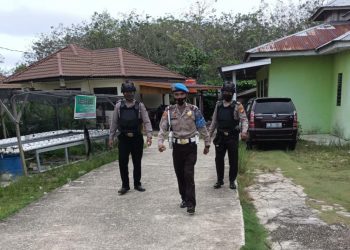 Personil Polsek Bunut Lakukan Penjagaan di Mako