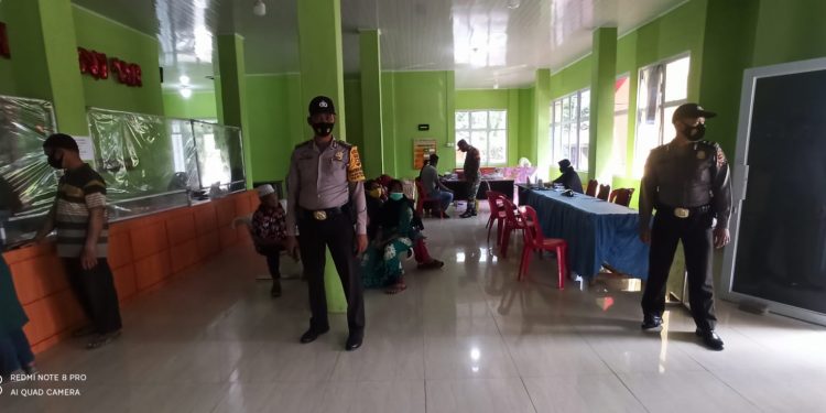 Warga yang Sudah Divaksin Naik 75 Persen, Polsek Kuala Kampar Terus Kawal