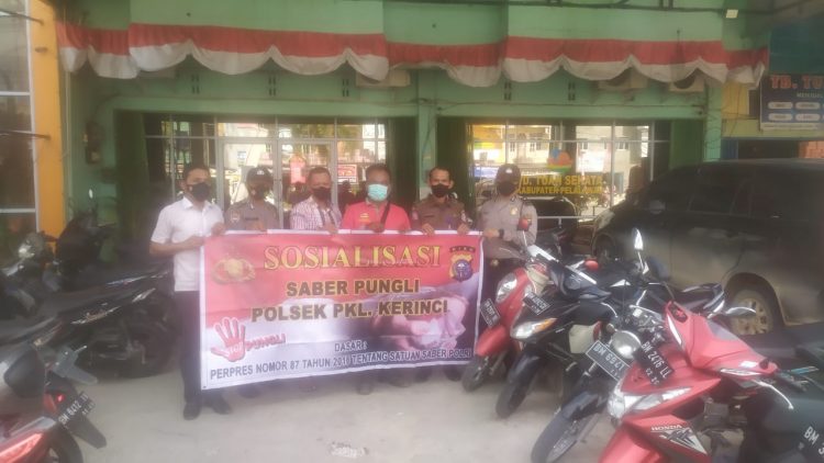 Tak Kenal Lelah, Polsek Pangkalan Kerinci Terus Beri Sosialisasi Saber Pungli