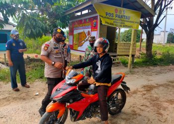 Cegah Sebaran Covid-19, Polsek Teluk Meranti Operasi Yustisi di Ruas Jalan Rambutan