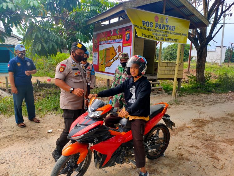 Cegah Sebaran Covid-19, Polsek Teluk Meranti Operasi Yustisi di Ruas Jalan Rambutan