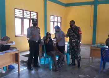 Polsek Pangkalan Lesung dan Puskesmas Lakukan Pelayanan di Gerai Vaksinasi Covid-19