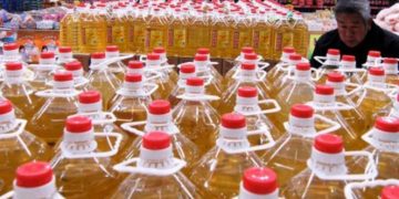 Minyak Goreng Satu Harga Mulai Berlaku di Swalayan