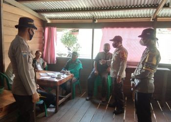 Cegah Sebaran Covid-19, Polsek Teluk Meranti Gencarkan Razia Yustisi di Pasar