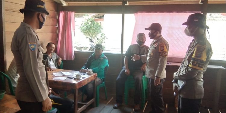 Cegah Sebaran Covid-19, Polsek Teluk Meranti Gencarkan Razia Yustisi di Pasar