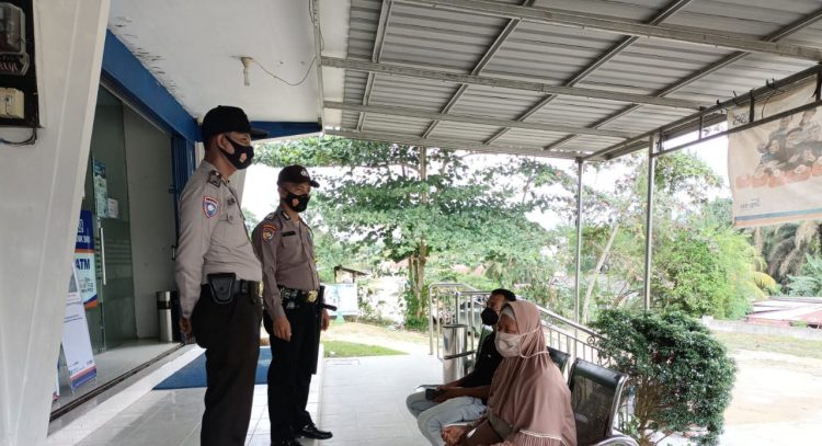 Sambangi BRI Unit Kerumutan, Polisi Imbau Nasabah Waspada Aksi Kejahatan