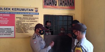 Pastikan Tahanan Lengkap, Polsek Kerumutan Lakukan Pengecekan ke Ruangan