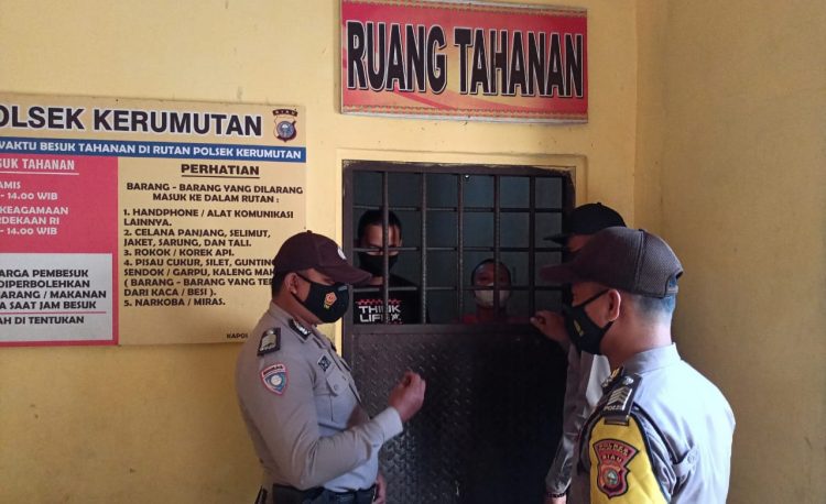 Pastikan Tahanan Lengkap, Polsek Kerumutan Lakukan Pengecekan ke Ruangan