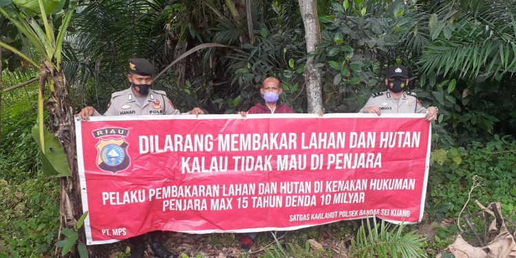 Sasar Wilayah Rawan, Polsek Bandar Sei Kijang Lakukan Patroli Karhutla