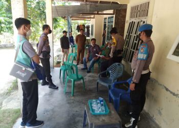 Maksimalkan Pemberian Vaksinasi, Polsek Pangkalan Lesung dan Nakes Gencarkan secara Door to Door