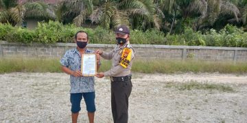 Bhabinkamtibmas Polsubsektor Pelalawan Lakukan Sosialisasi Pencegahan Karhutla