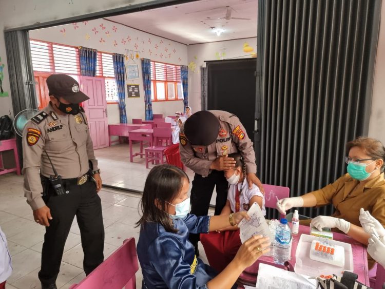 Polsek Pangkalan Kuras Update Data Vaksinasi di Wilayah Binaan 17 Januari