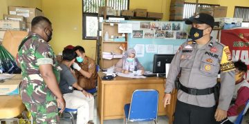 Polsek Teluk Meranti Tak Kenal Lelah Terus Monitoring Vaksinasi