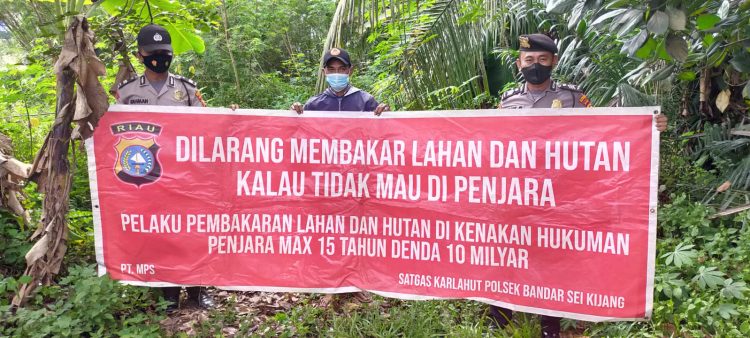 Pastikan Langit Pelalawan Tetap Biru, Polsek Bandar Sei Kijang Intens Patroli Karhutla