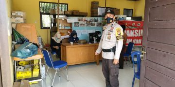 Polsek Teluk Meranti Tak Kenal Lelah Terus Monitoring Vaksinasi