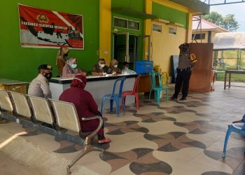 Kejar Target, Polsek Pangkalan Lesung dan Nakes Terus Buka Layanan Vaksinasi
